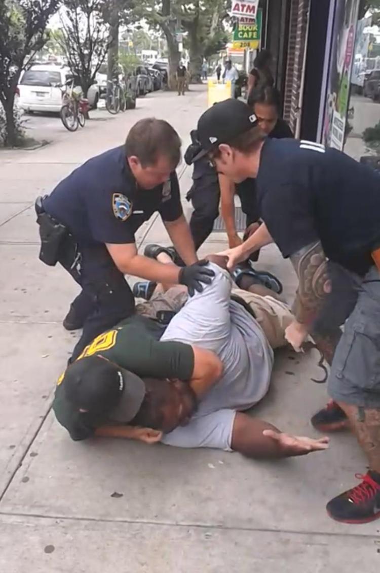 Image from Ramsey Orta's video of the killing of Eric Garner