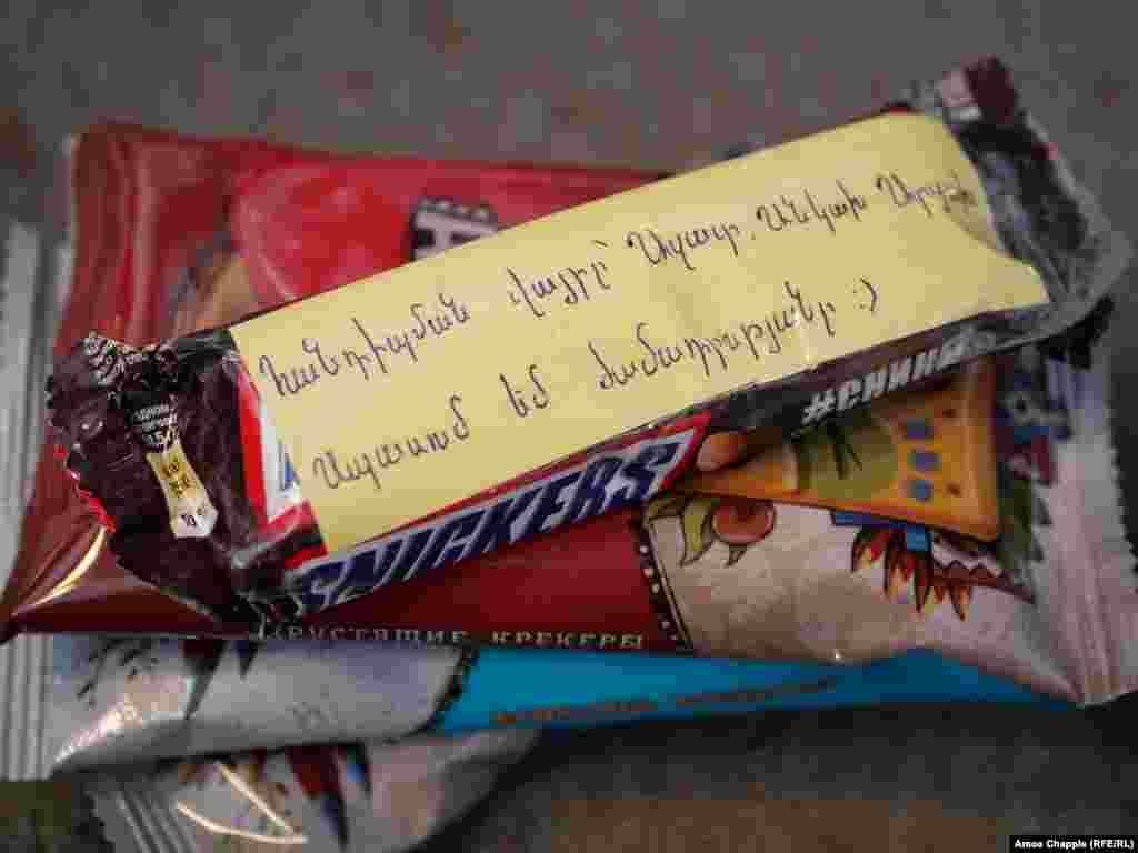 A candy bar with a note says: &quot;The meeting place is free and independent [Nagorno-Karabakh], I'm waiting for the date.&quot; In Yerevan, some girls are writing flirty notes on candy bars that are sent to soldiers fighting in Nagorno-Karabakh.&nbsp;