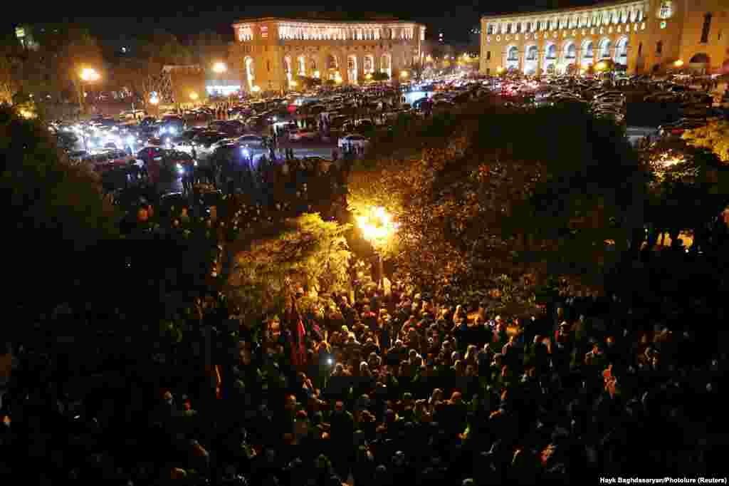 Crowds gather outside a government building in the early hours of November 10 after Armenian Prime Minister Nikol Pashinian announced via social media that he had signed a Russian-brokered deal to end the conflict in Nagorno-Karabakh.&nbsp;