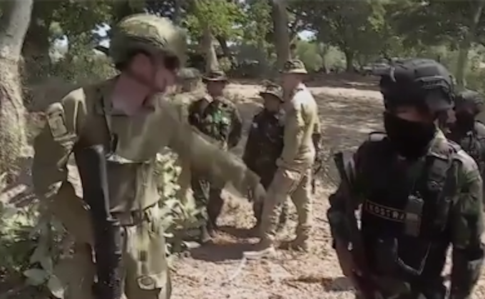 Australian troops training Indonesian forces